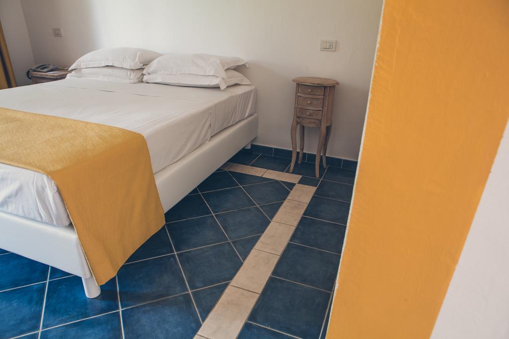 Papillo Resort Borgo Antico San Pantaleo Exterior photo