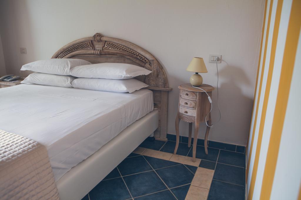 Papillo Resort Borgo Antico San Pantaleo Exterior photo