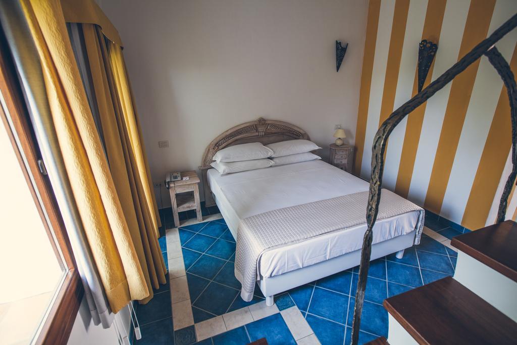 Papillo Resort Borgo Antico San Pantaleo Exterior photo