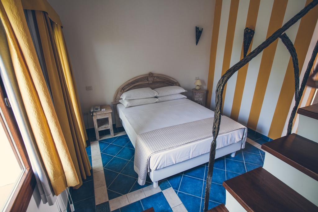 Papillo Resort Borgo Antico San Pantaleo Exterior photo