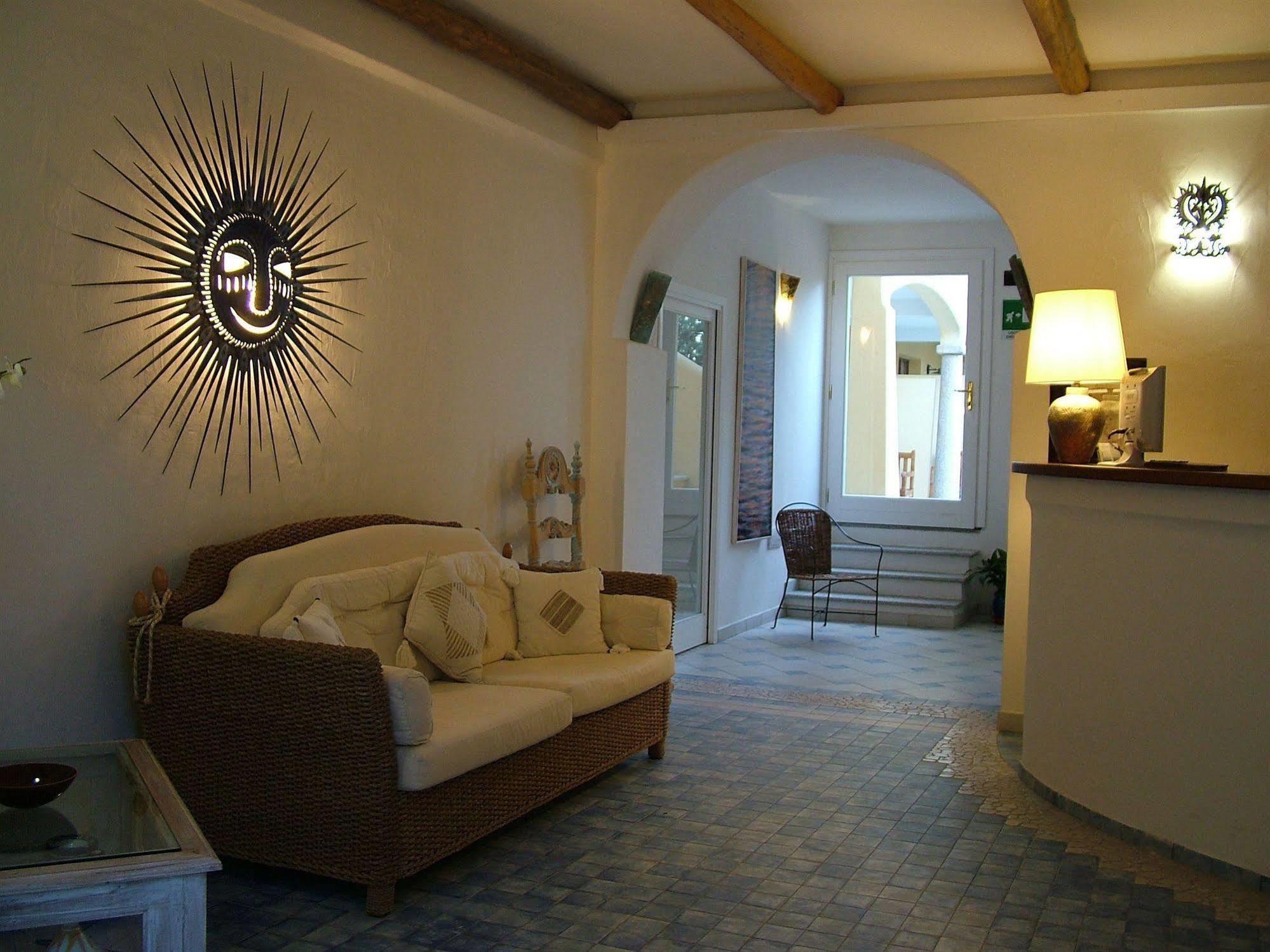 Papillo Resort Borgo Antico San Pantaleo Interior photo