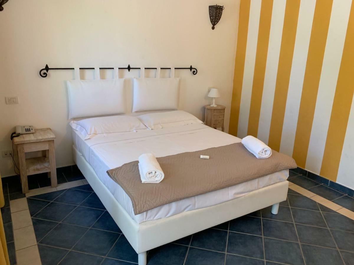 Papillo Resort Borgo Antico San Pantaleo Exterior photo